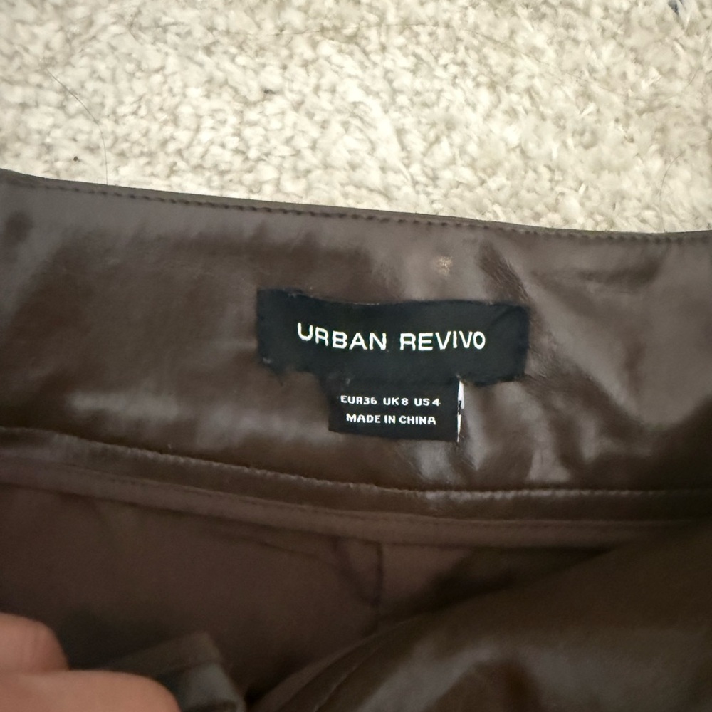 Urban Revivo Brown Leather mini shorts with attached belt size small - Picture 3 of 5